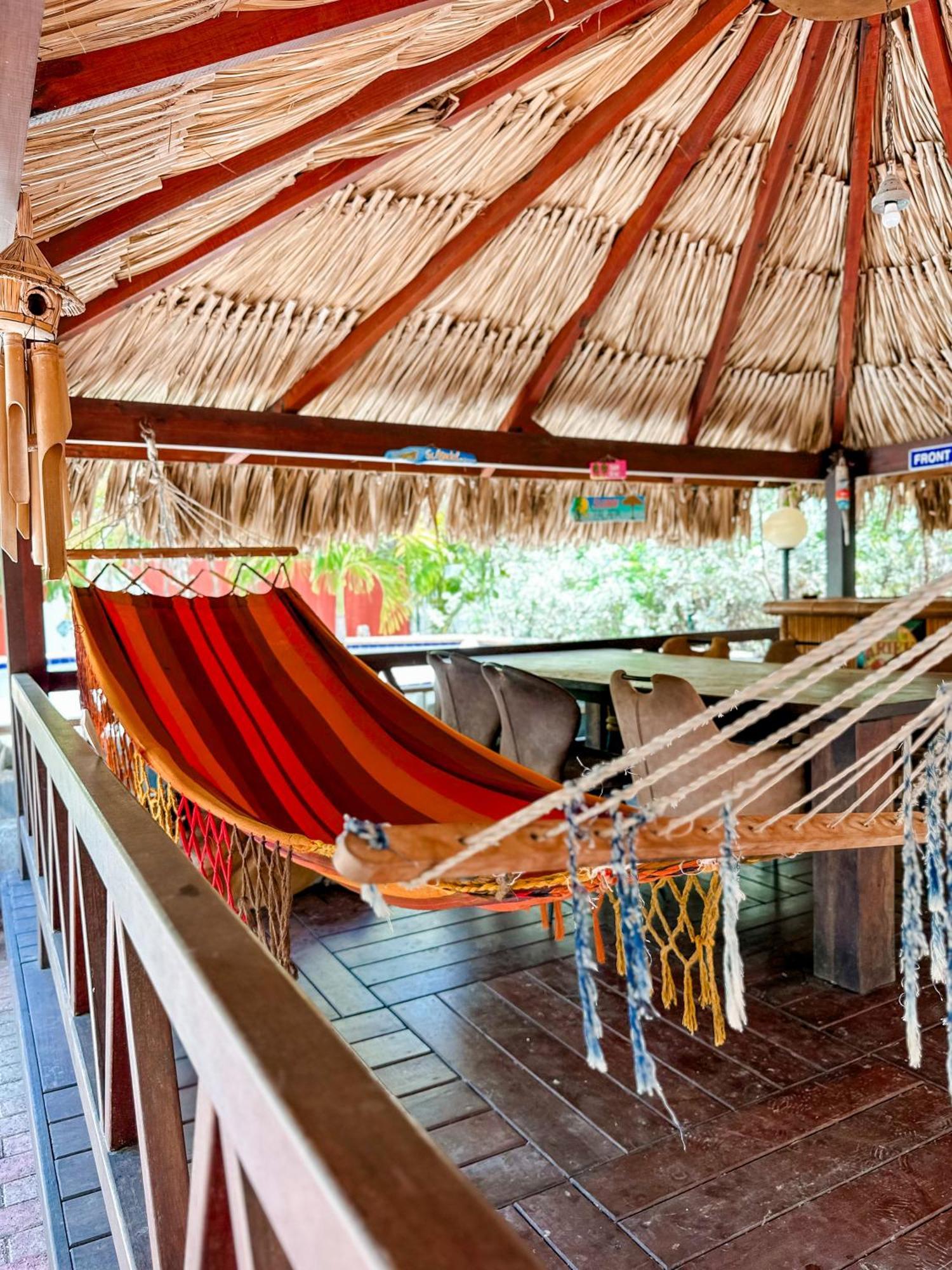 Woodstock Palmresort Curacao Willemstad Bagian luar foto