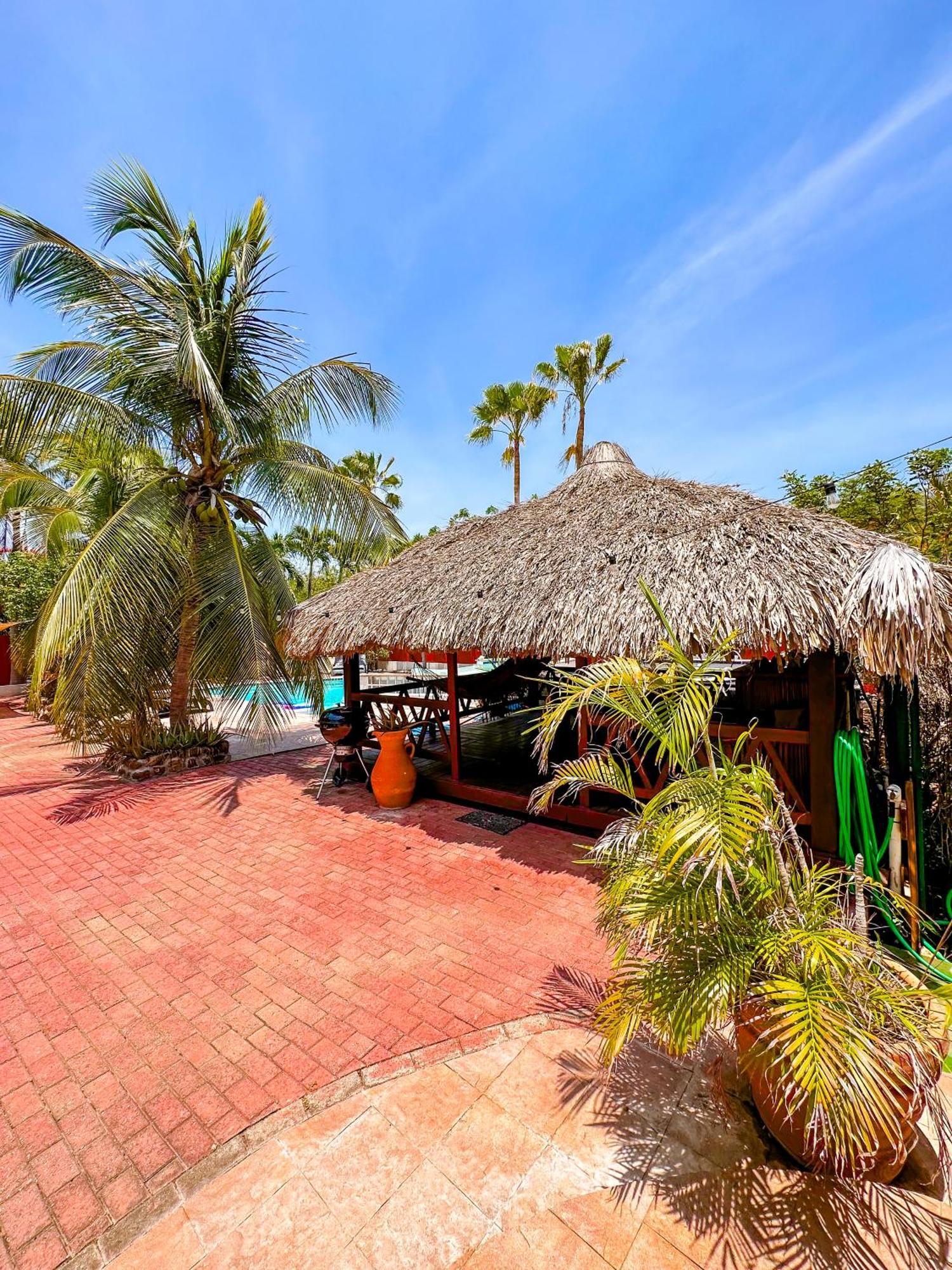 Woodstock Palmresort Curacao Willemstad Bagian luar foto